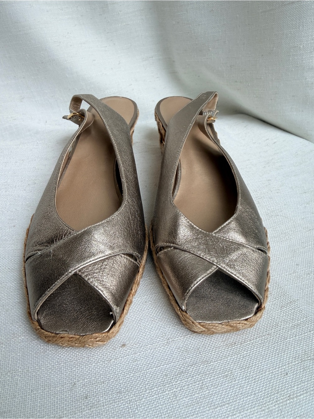 Stuart Weitzman Champagne Gold Metallic Espadrille Wedge Slingbacks 9N
